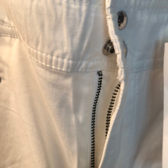 New with tags size 18 Tommy Hilfiger shorts white - Picture 4 of 6